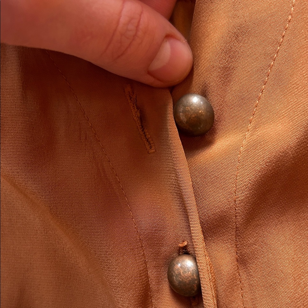 Annabelle Copper Button-Up Top - Picture 3 of 6